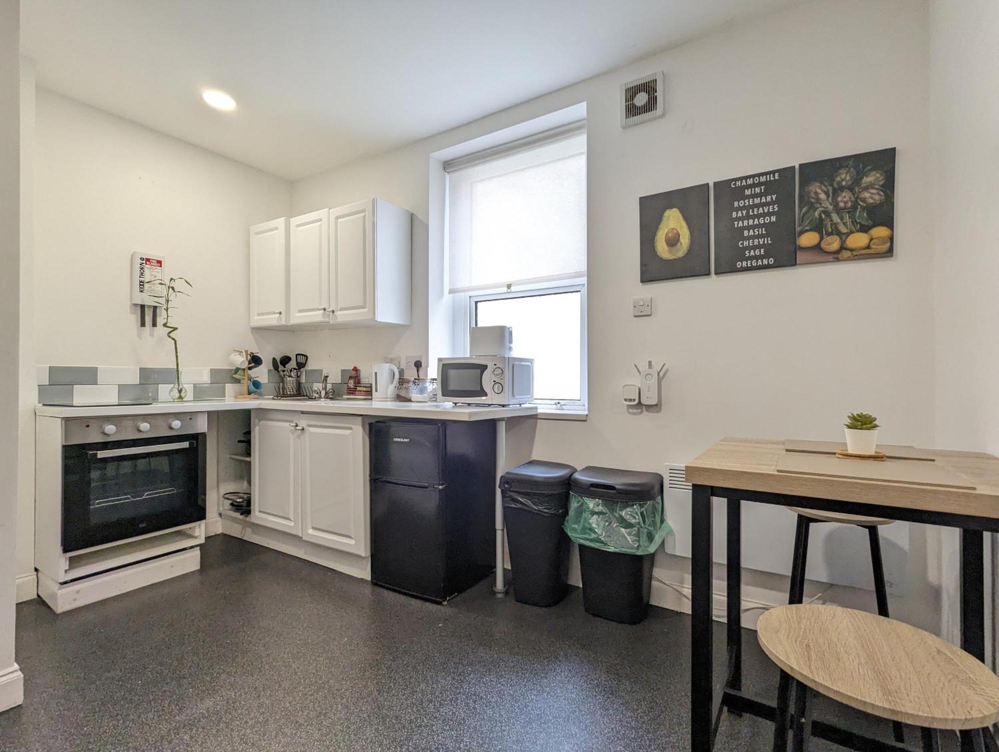 Serene 1 Bedroom Flat In Roath Cardiff Exterior foto